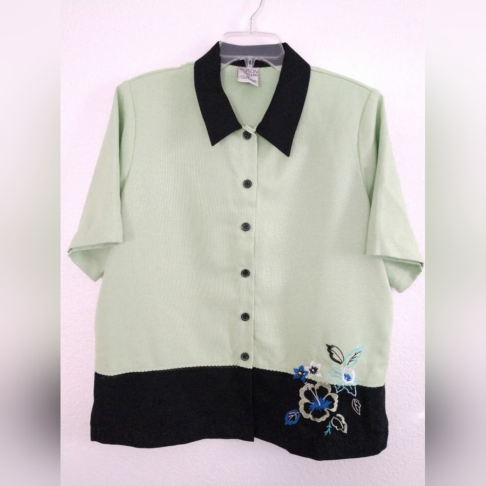 Lovely Allison Daley Vintage Top Green Short Sleeve Floral Embroidered Size 16